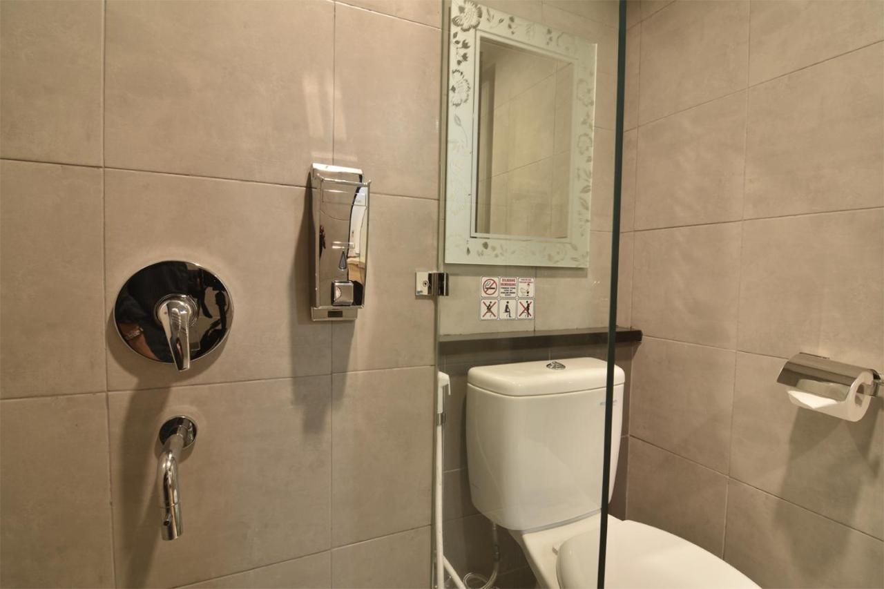 The Nyaman Motel Jakarta Kültér fotó