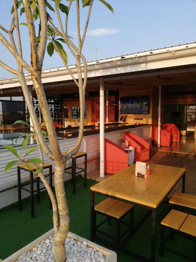 The Nyaman Motel Jakarta Kültér fotó