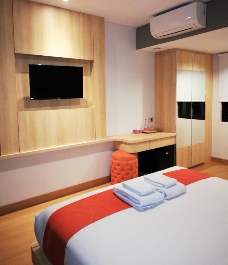 The Nyaman Motel Jakarta Kültér fotó